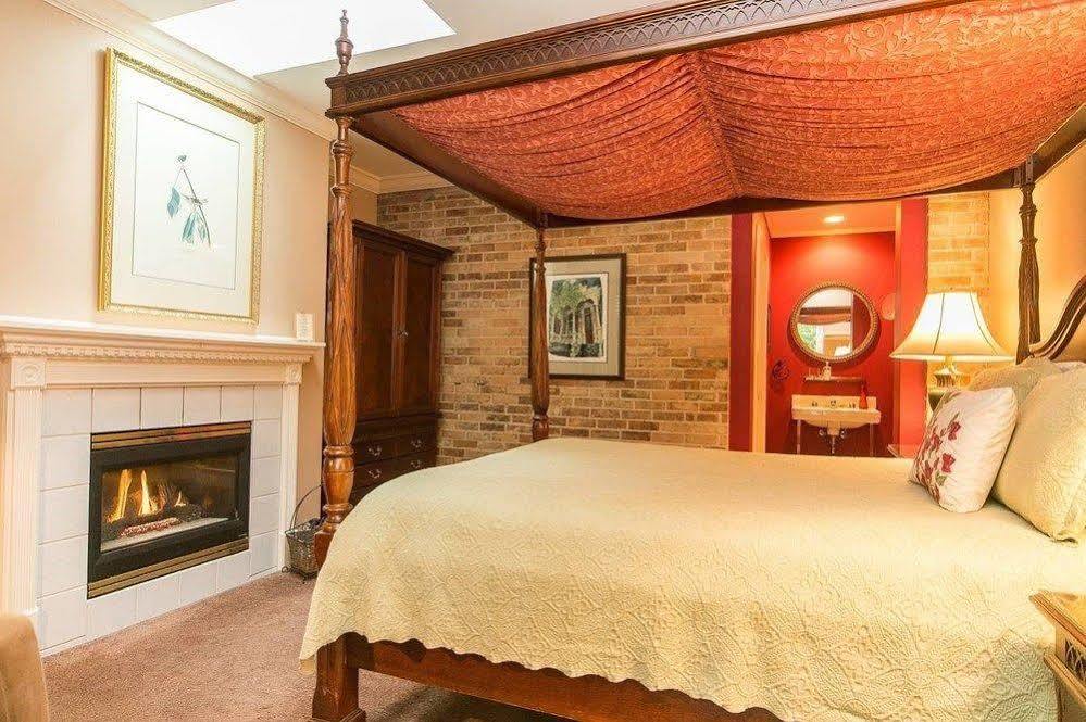 Hidden Garden Cottages & Suites Согатак Екстер'єр фото