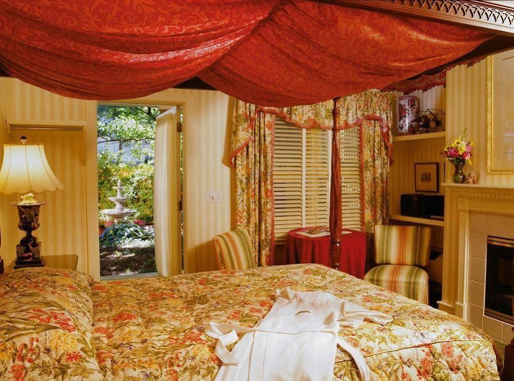 Hidden Garden Cottages & Suites Согатак Екстер'єр фото